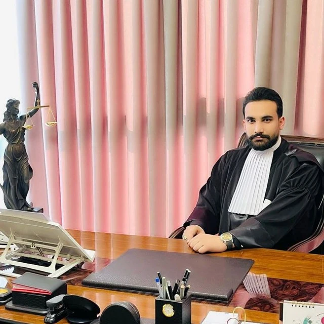 تصویر دفتر احمدرضا گل شیرازی